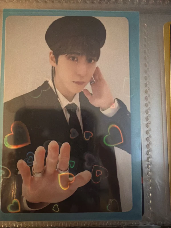 GOLDEN HOUR : Part.1 US Exclusive