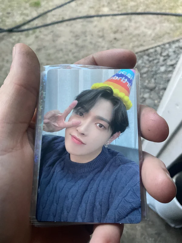[OUR STORY] HBD EARRINGS + CASE - HONG JOONG