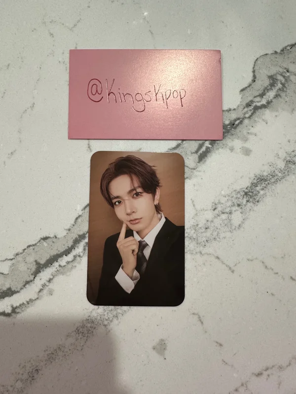 DARK MOON SPECIAL ALBUM 'MEMORABILIA' Moon ver.