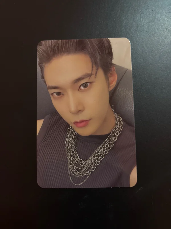 2 Baddies Photobook Ver. FASTER Ver.