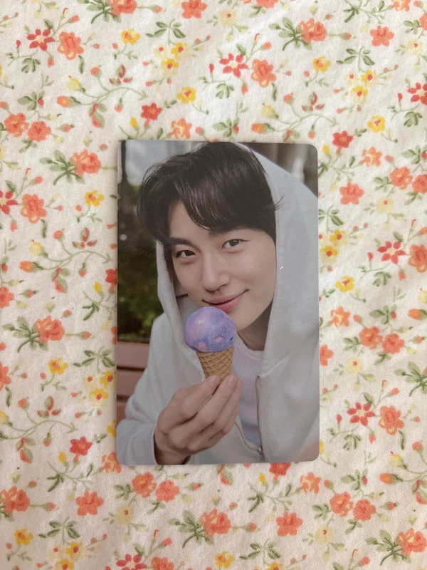 BYEON WOO SEOK 2025 SEASON'S GREETINGS