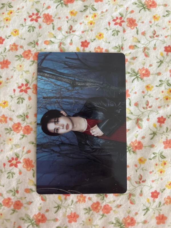 ENHYPEN WORLD TOUR WALK THE LINE Trading Card