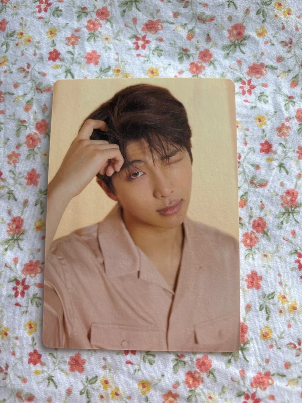 BTS WORLD TOUR 'LOVE YOURSELF' MINI PHOTO CARD