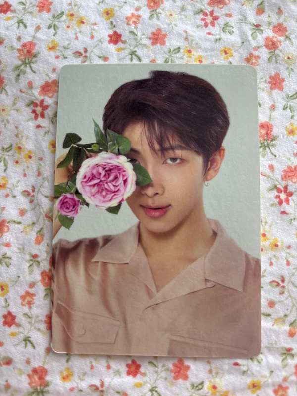 BTS WORLD TOUR 'LOVE YOURSELF' MINI PHOTO CARD