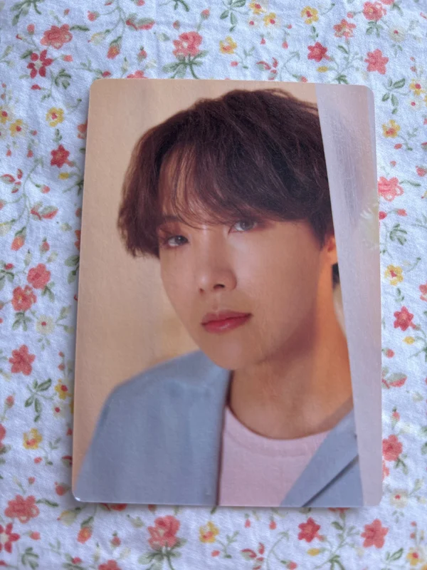 BTS WORLD TOUR 'LOVE YOURSELF' MINI PHOTO CARD
