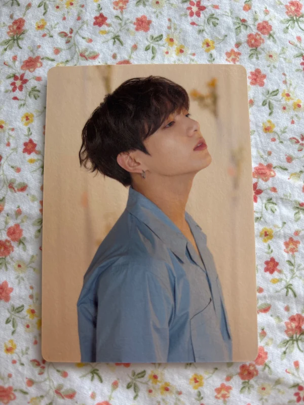 BTS WORLD TOUR 'LOVE YOURSELF' MINI PHOTO CARD