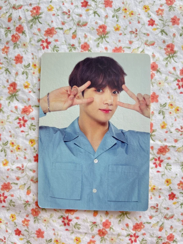 BTS WORLD TOUR 'LOVE YOURSELF' MINI PHOTO CARD