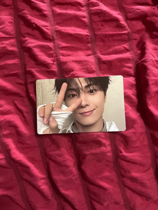 DESIRE : UNLEASH Jay landscape photocard