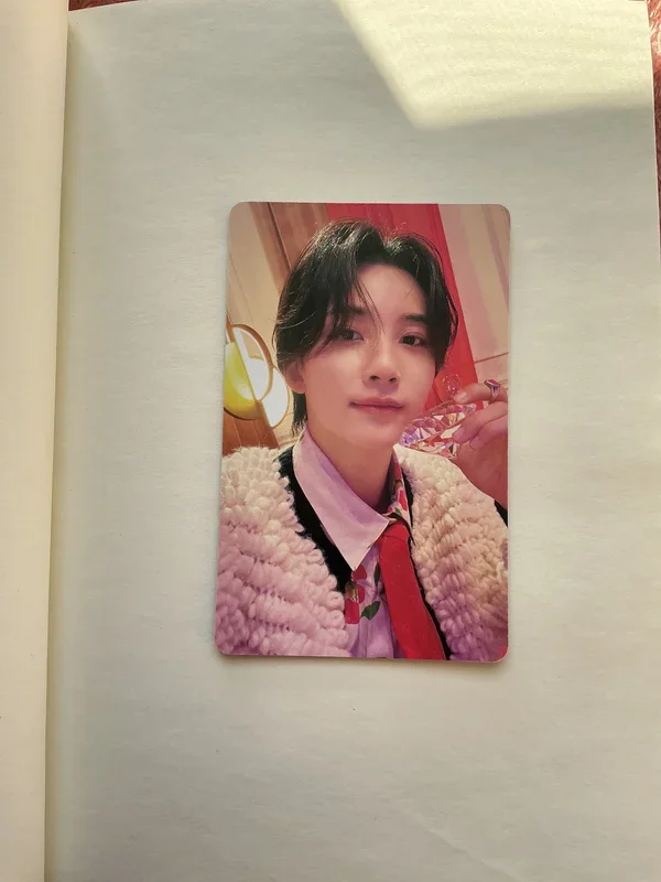 SEVENTEEN 2023 SEASON'S GREETINGS