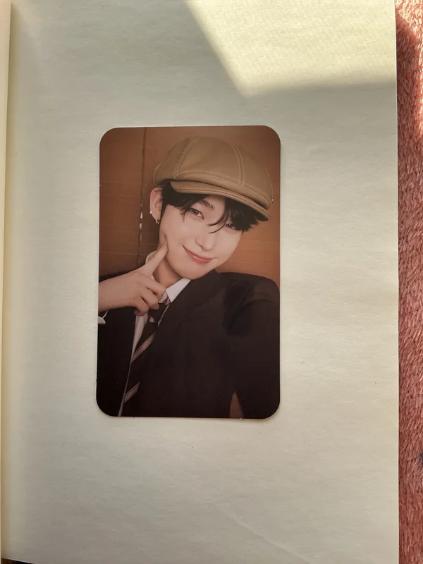 DARK MOON SPECIAL ALBUM 'MEMORABILIA' Moon ver.