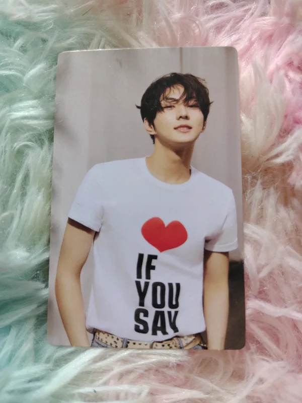ROMANCE : UNTOLD Photo Card & Holder Set