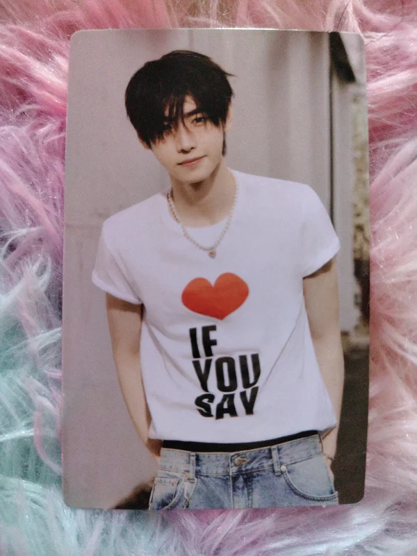 ROMANCE : UNTOLD Photo Card & Holder Set