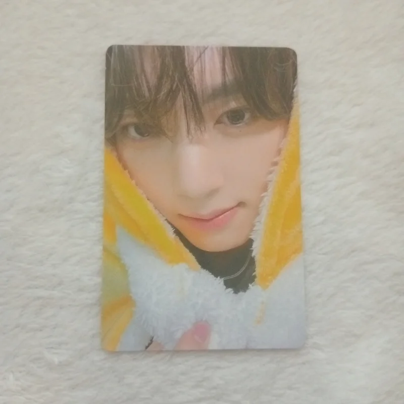 Yujin NEVER SAY NEVER MUVVE