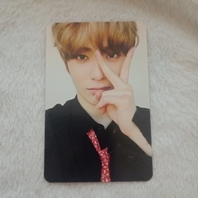 NCT #127 CHERRY BOMB SMTOWN MUSEUM