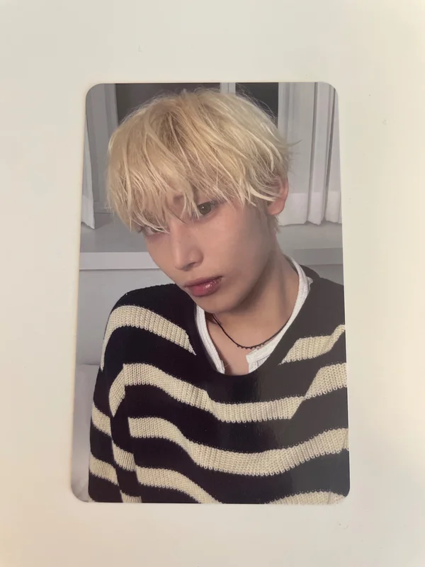 ROMANCE : UNTOLD -daydream- BLUE NOON Ver.