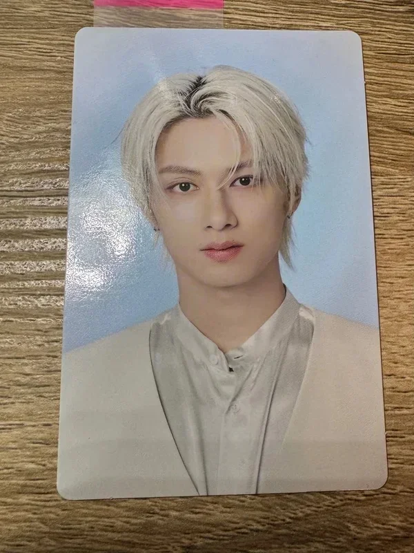 SEVENTEEN WORLD TOUR [NEW_] Trading Card Set