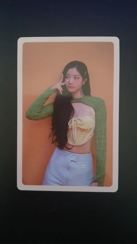 Dahyun BETWEEN 1&2 PHOTOCARD SET Archive Ver.