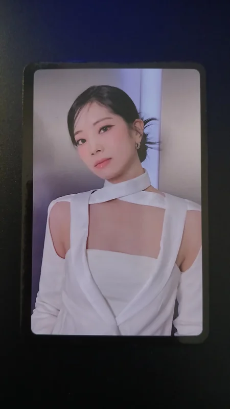 Dahyun READY TO BE PHOTOCARD SET TO VER.