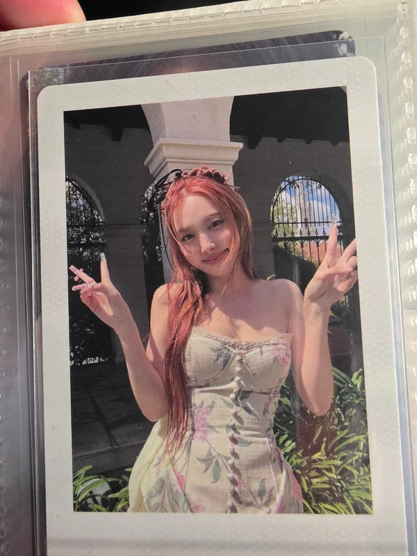NA NAYEON TINCASE POLAROID SET