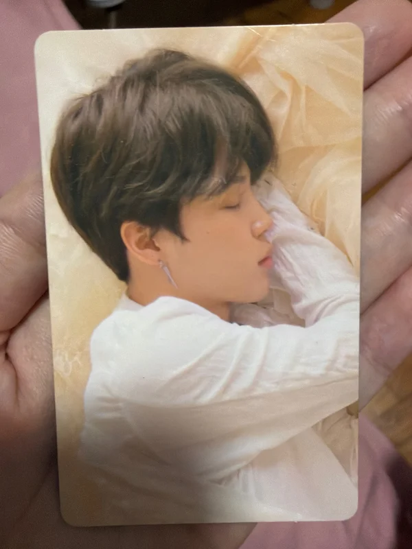 LOVE YOURSELF 'Tear'