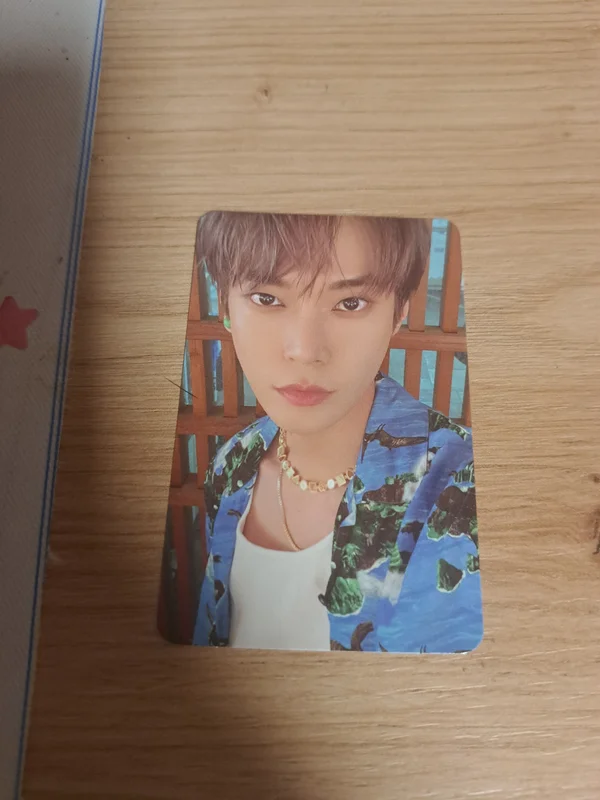 2 Baddies Photobook Ver. US ver.