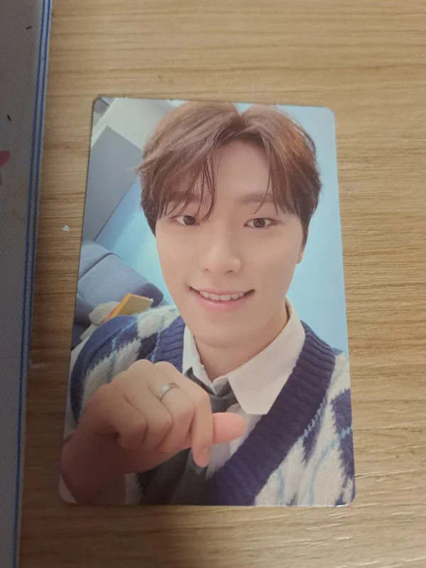 Pocamarket, Seventeen DINO FML Faded Mono Life Ver. K-pop Photocard