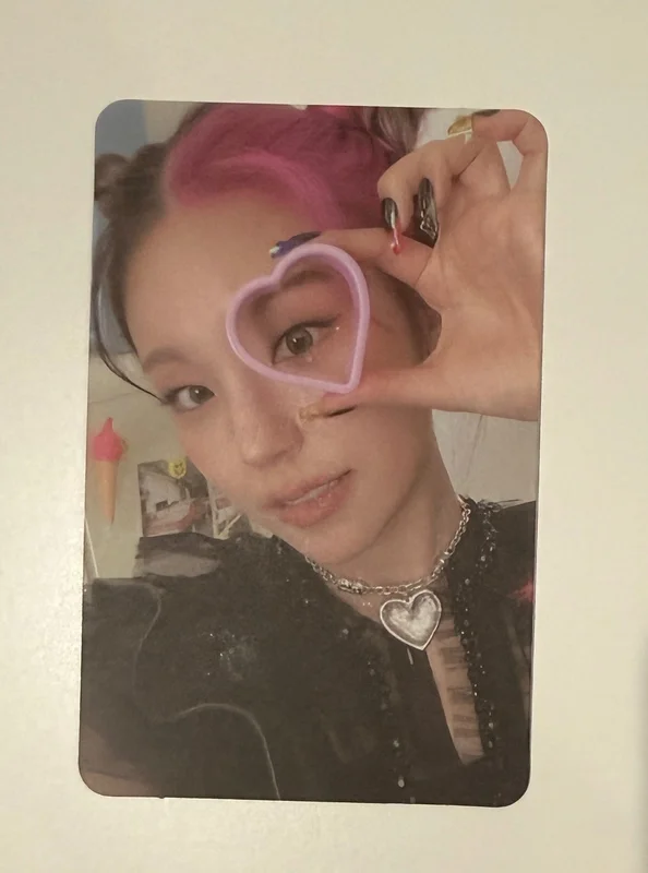 CRAZY IN LOVE | YEJI