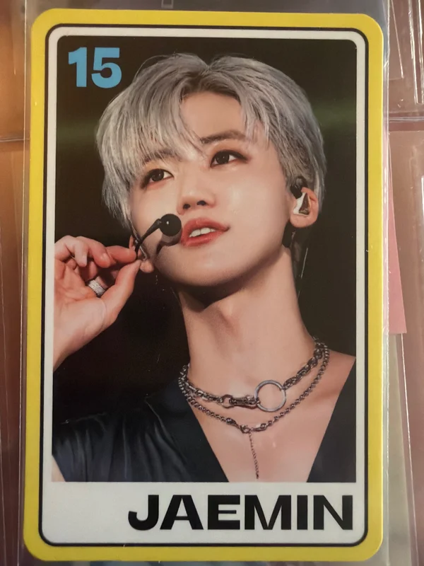 NCT DREAM TOUR THE DREAM SHOW 2 : In YOUR DREAM RANDOM TRADING CARD SET