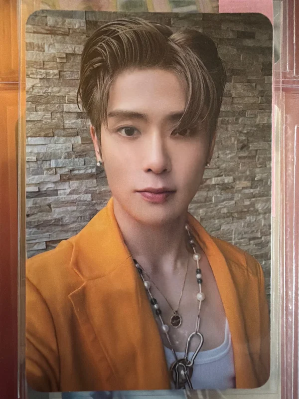 2 Baddies Photobook Ver. 2 Baddies Ver.