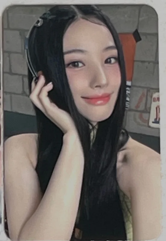 2023 SEASON'S GREETINGS_Girls Over Flowers JYP SHOP