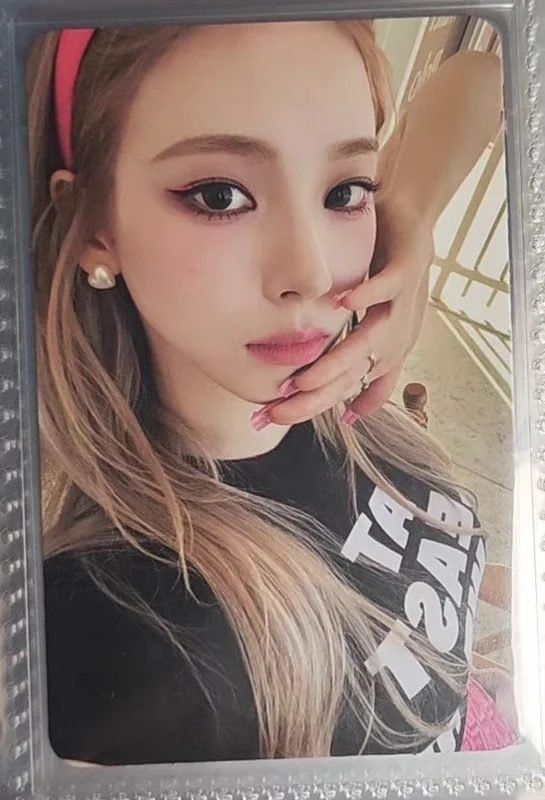 Pocamarket, aespa KARINA MY WORLD Zine Ver. : Spicy Ver. K-pop