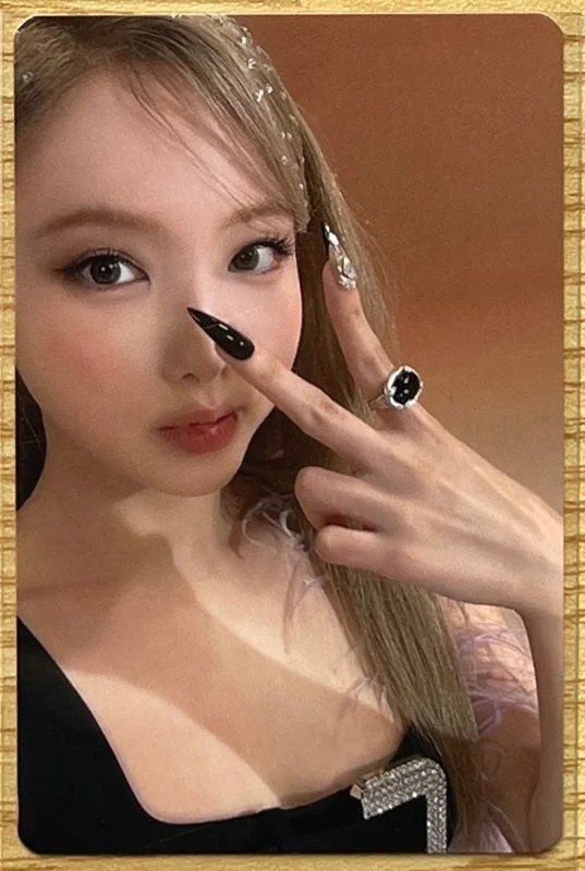 IM NAYEON COLLECT BOOK