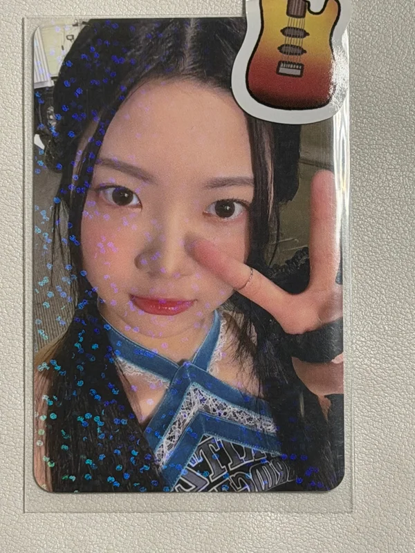ANTIFRAGILE Weverse Albums Ver. HOTTRACKS
