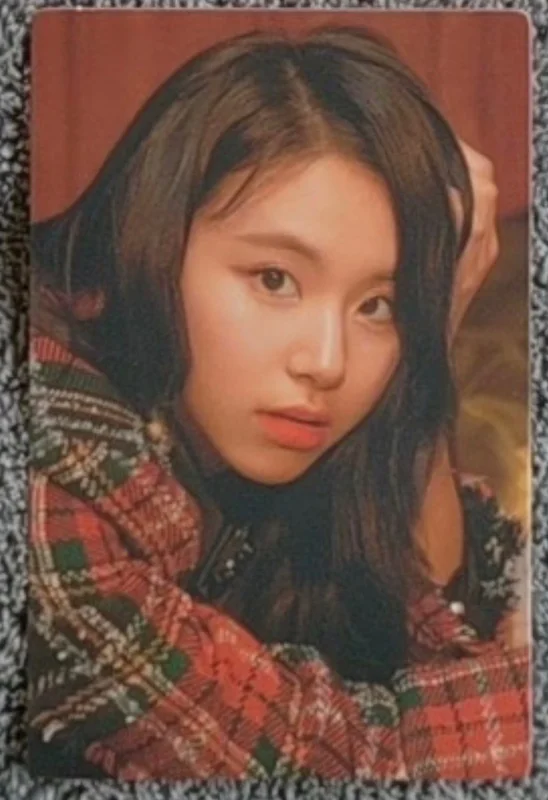 THE ROSES : 2019 SEASONS GREETINGS