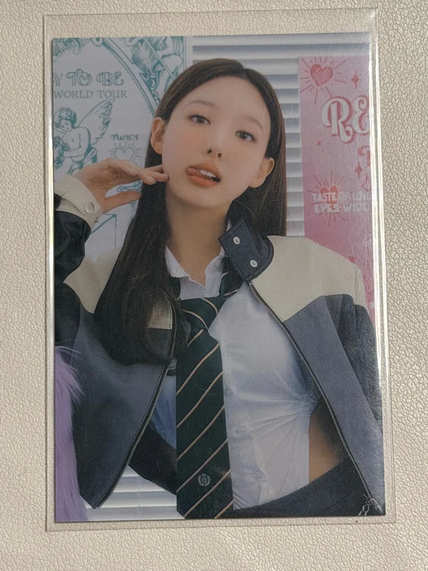 TWICE 5TH WORLD TOUR READY TO BE TRADING CARD