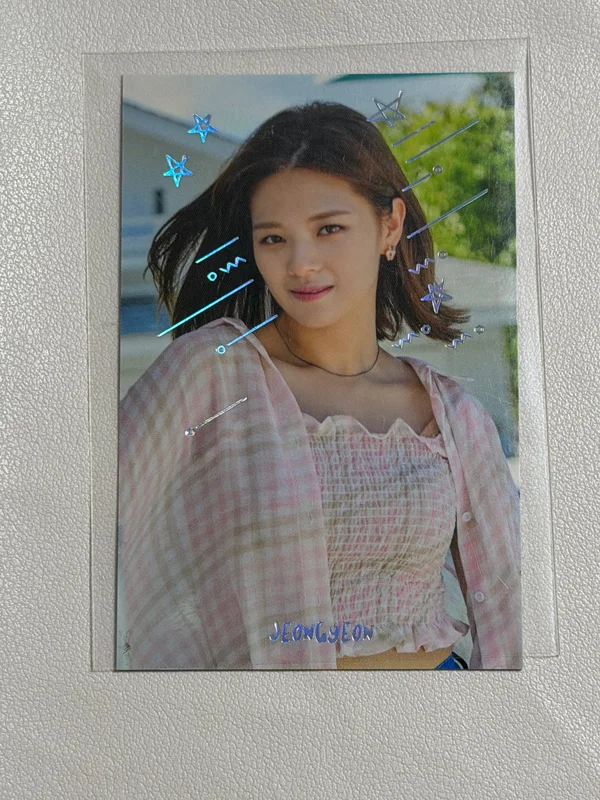 Twaii's Shop Trading Card