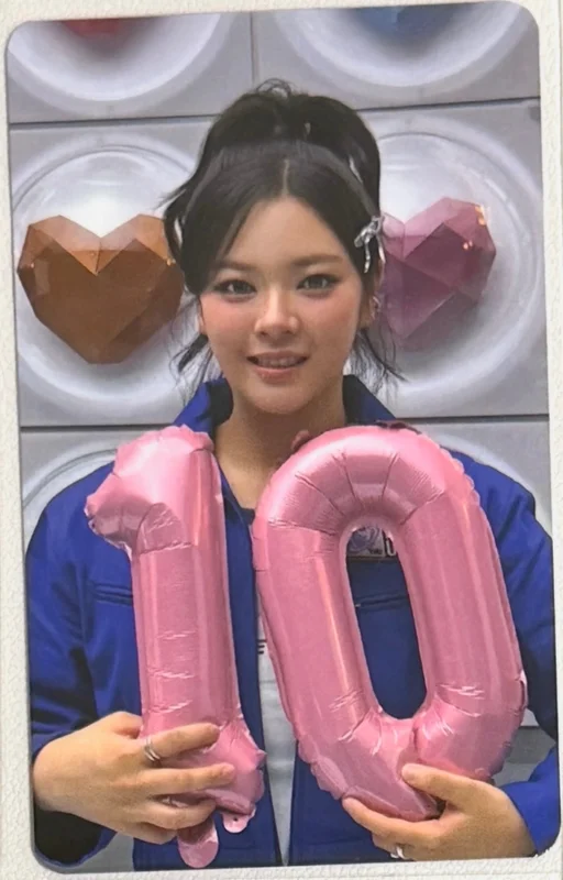 2025 TWICE FANMEETING [10VE UNIVERSE] POP-UP STORE REWARD