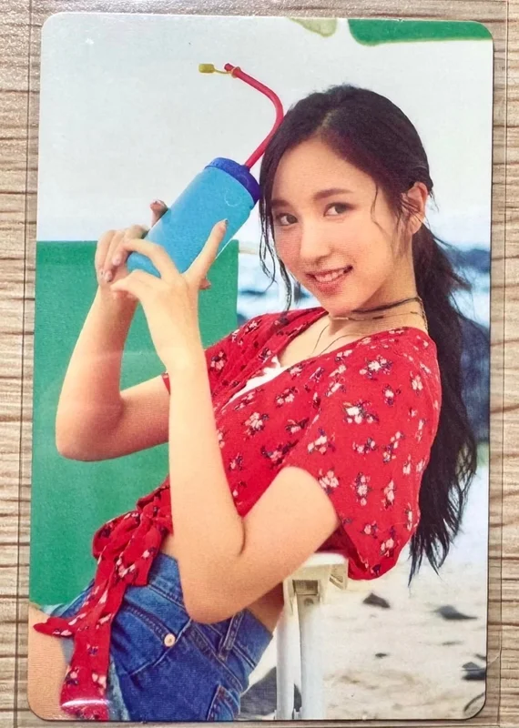 TWICEZINE JEJU ISLAND EDITION