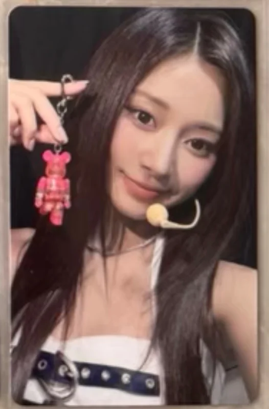 TWICE X BE@RBRICK LIMITED EDITION 100%