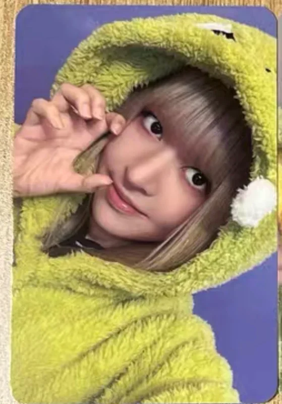 NMIXX Lily 'Heavy Serenade MAKESTAR' Photocard | Sold by