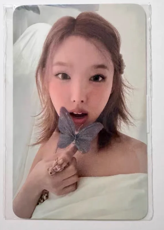 Yes, I am Nayeon. PRE-ORDER EVENT