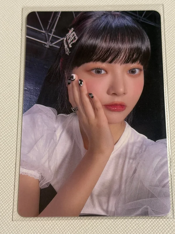 FEARLESS (Japanese ver.) PHOTO CARD