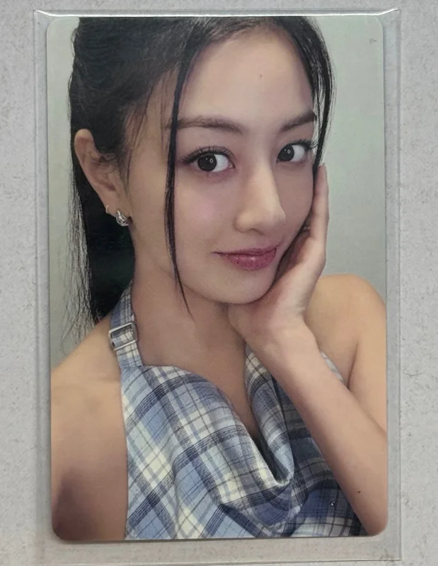 THIS IS FOR YIZHIYU