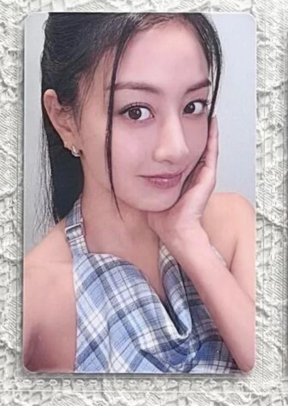 THIS IS FOR YIZHIYU