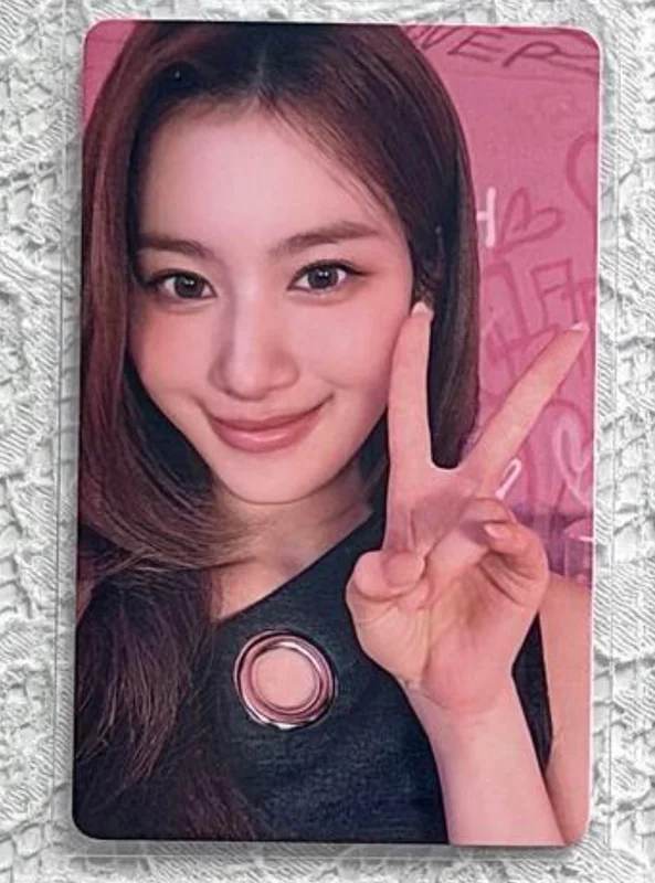 TWICE THIS IS FOR WORLD TOUR IN JAPAN POPUP STORE REWARD
