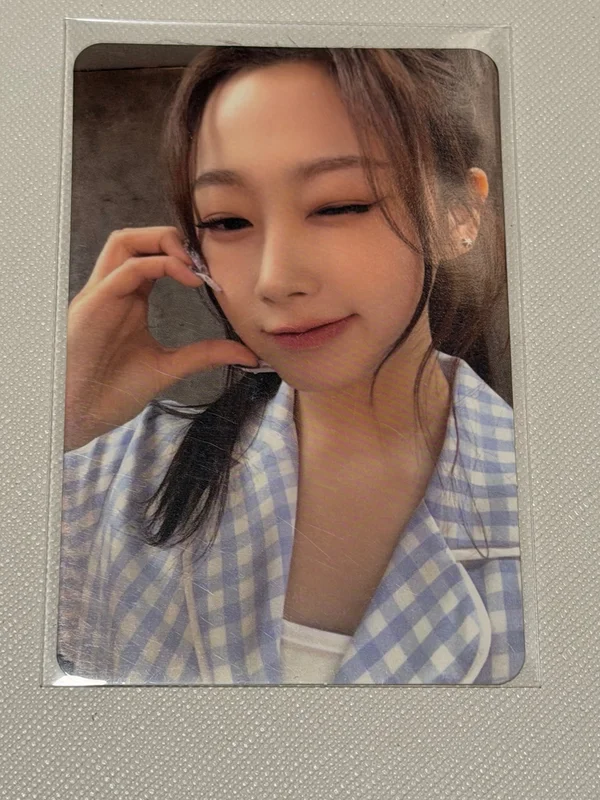 2022 PINK CHRISTMAS PHOTO CARD RANDOM PACK