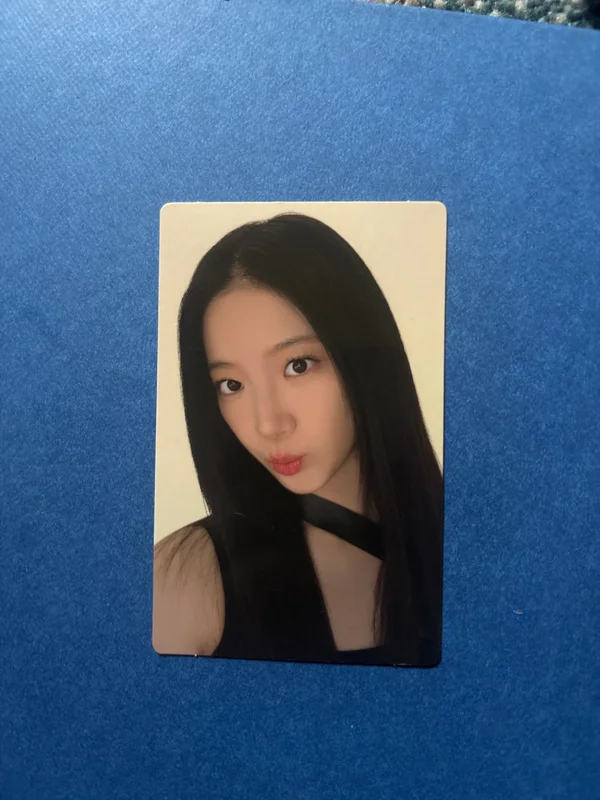 2023 LE SSERAFIM TOUR FLAME RISES Mini Photo card Special card