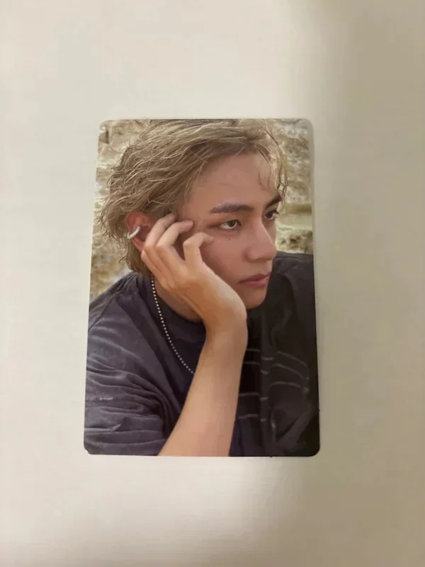 BTS V LAYOVER