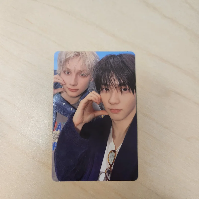 7TH YEAR: A Moment of Stillness in the Thorns