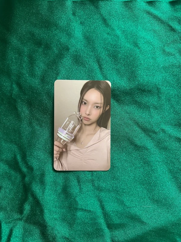 Yunah Official Light Stick